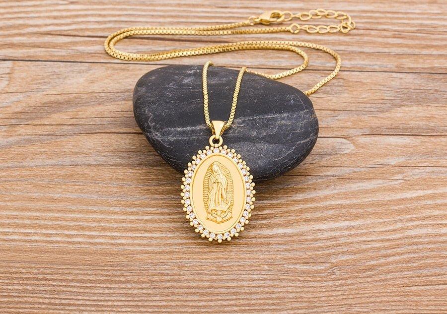 Collier pendentif vierge Marie plaqué or