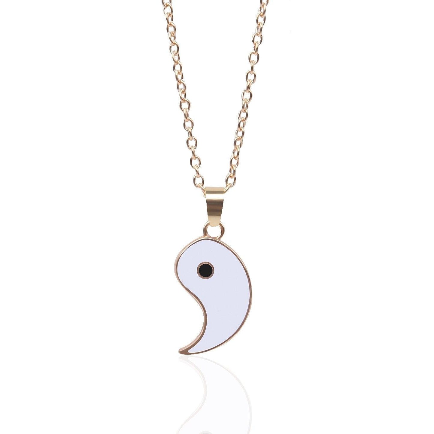 Collier pendentif yin yang noir et blanc double