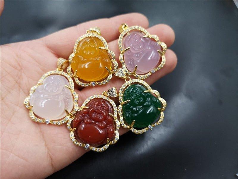 Collier porte-bonheur pendentif Bouddha coloré en pierre et strass plaqué or