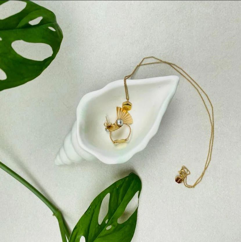 Coffret cadeau cocooning – Bougie parfumée & coupelle bijoux