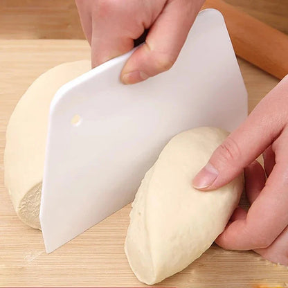 Coupe Pâte Polyvalent et Pratique
