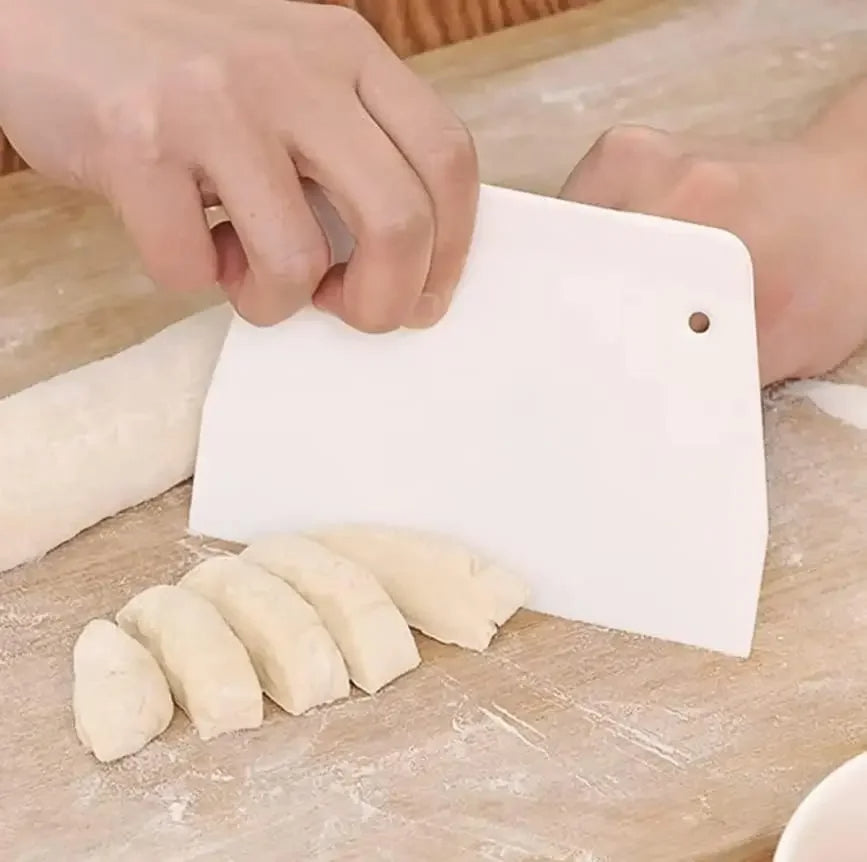 Coupe Pâte Polyvalent et Pratique