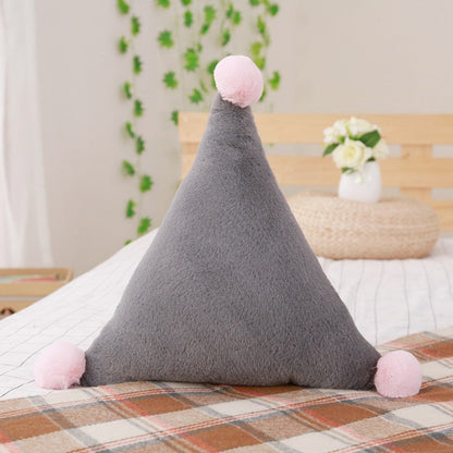 coussin-triangle-bebe-gris-et-rose
