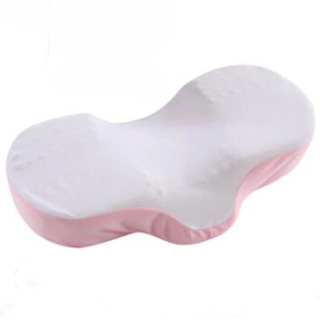 Coussin anti ronflement ergonomique à mémoire de forme sur fond blanc