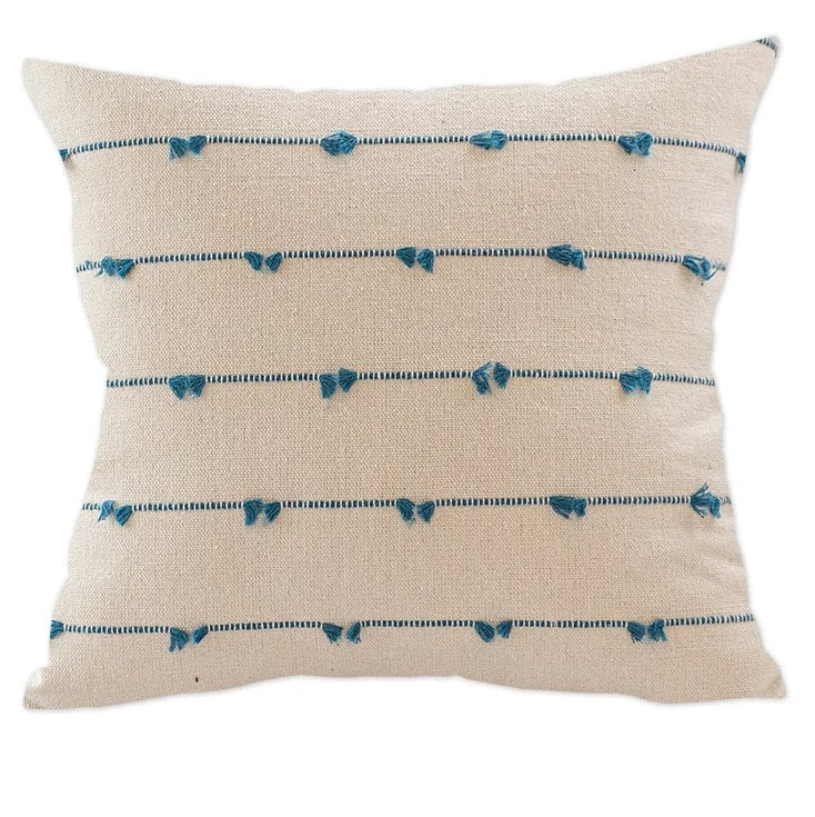 Coussin déco canapé avec rayures brodées