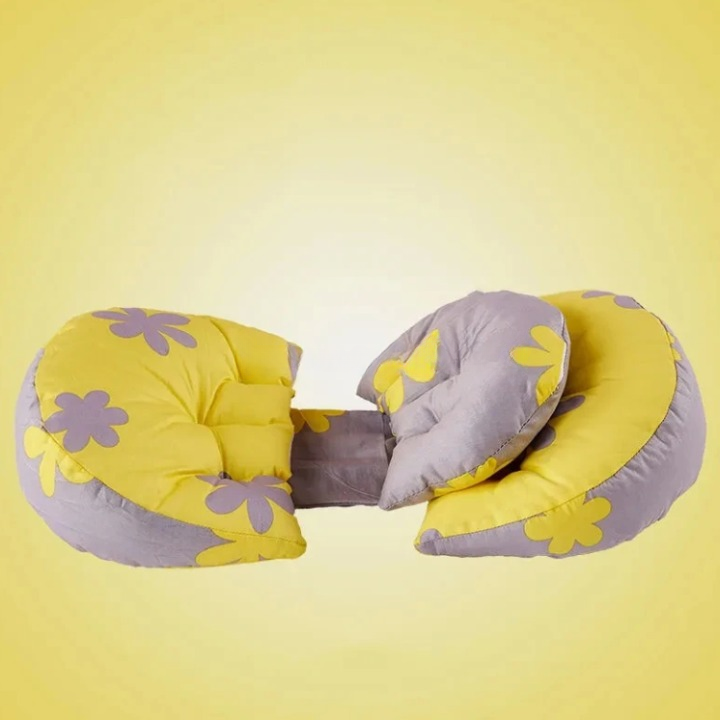 Coussin de maternité à motifs de fleurs