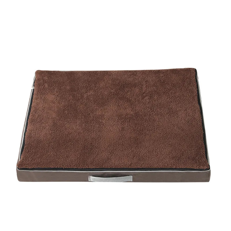 Coussin mémoire de forme chien avec une housse lavable