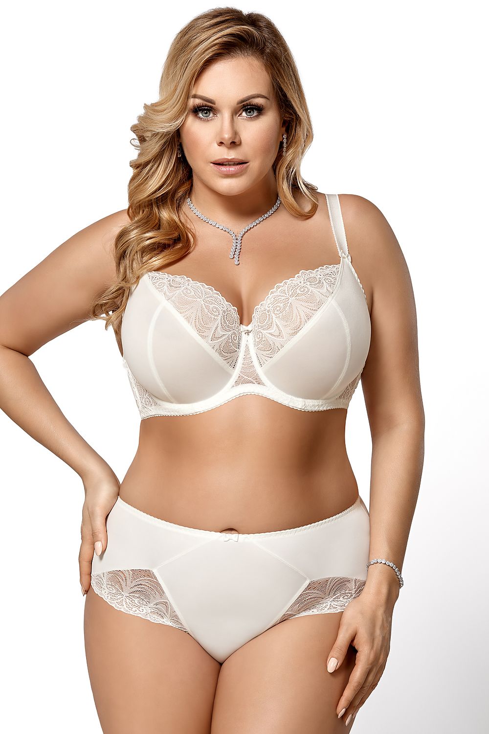 Soutien-gorge balconnet dentelle armatures