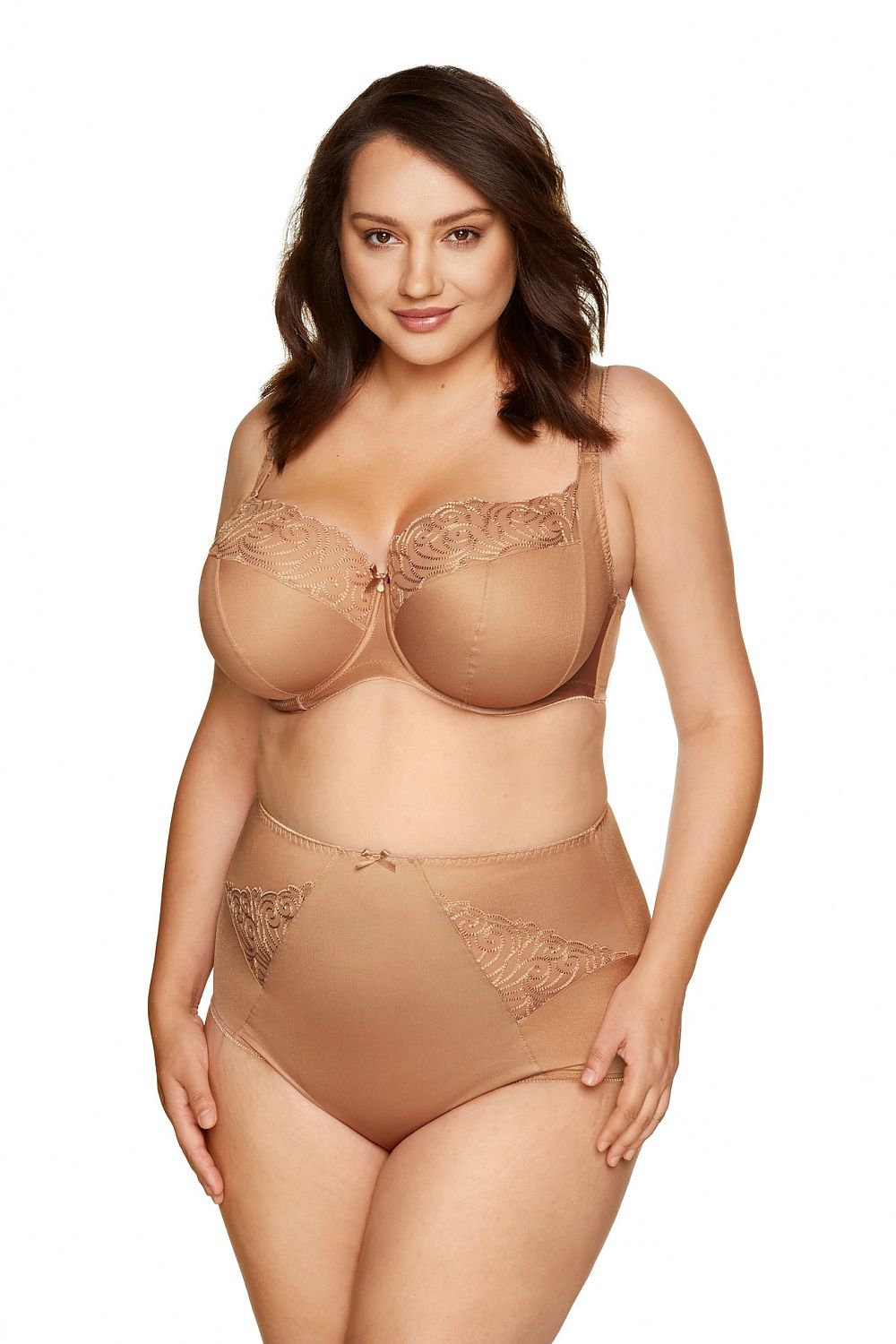 Soutien-gorge corbeille minimiseur invisible avec armature