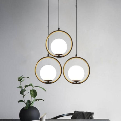 Suspension Élégante Drop – Lampe Pendentif Design Moderne en Métal avec Abat-jour en Verre