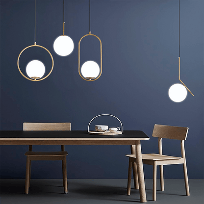 Suspension Élégante Drop – Lampe Pendentif Design Moderne en Métal avec Abat-jour en Verre