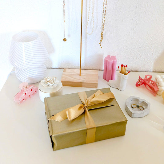 Emballage cadeau doré