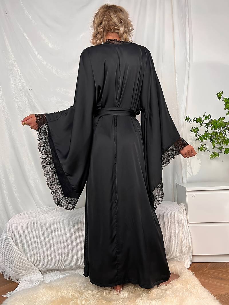 Peignoir de Salon en Satin Élégante