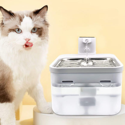 fontaine-a-eau-chat-design-blanche