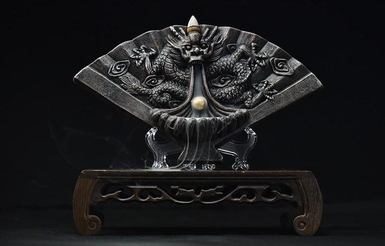 Cascade d'encens dragon