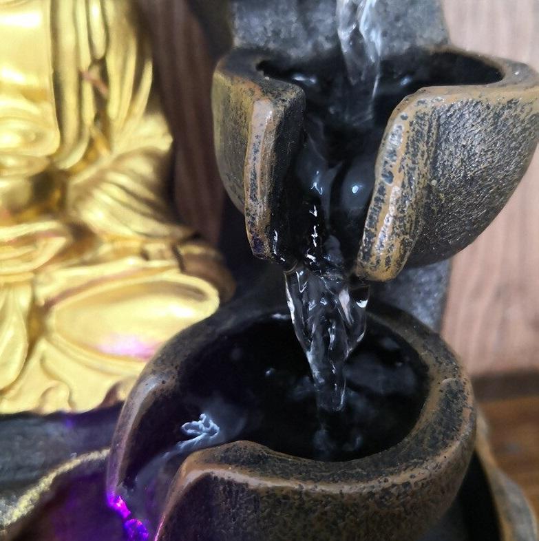 Fontaine Bouddha eau