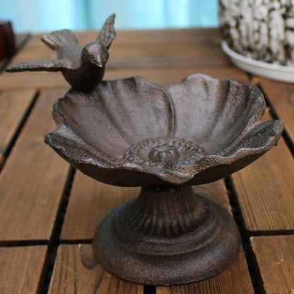 Fontaine pour oiseaux en fonte