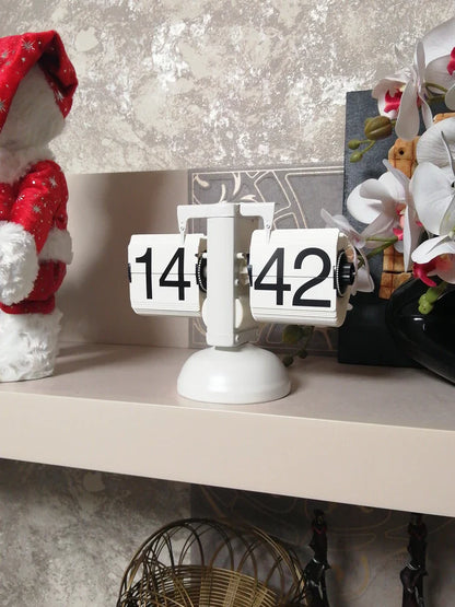 Horloge Vintage Flip – L'Élégance du Temps
