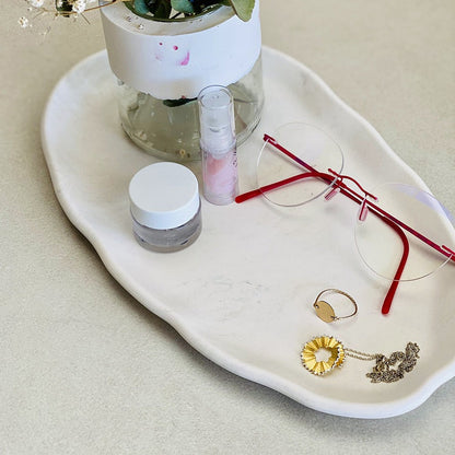 Grand plateau bijoux en jesmonite