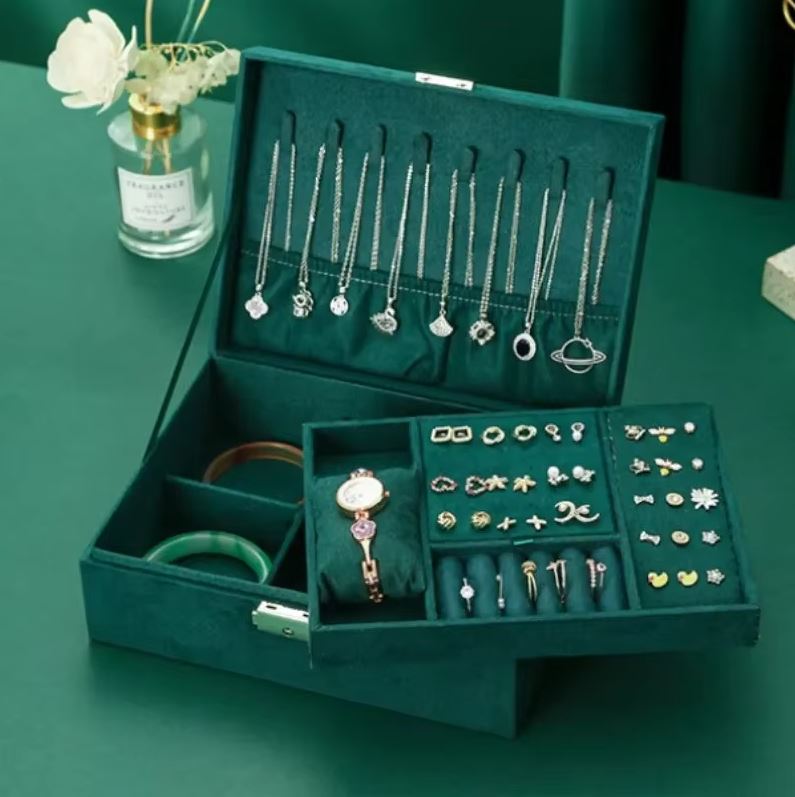 Grande boîte à bijoux en velours avec serrure