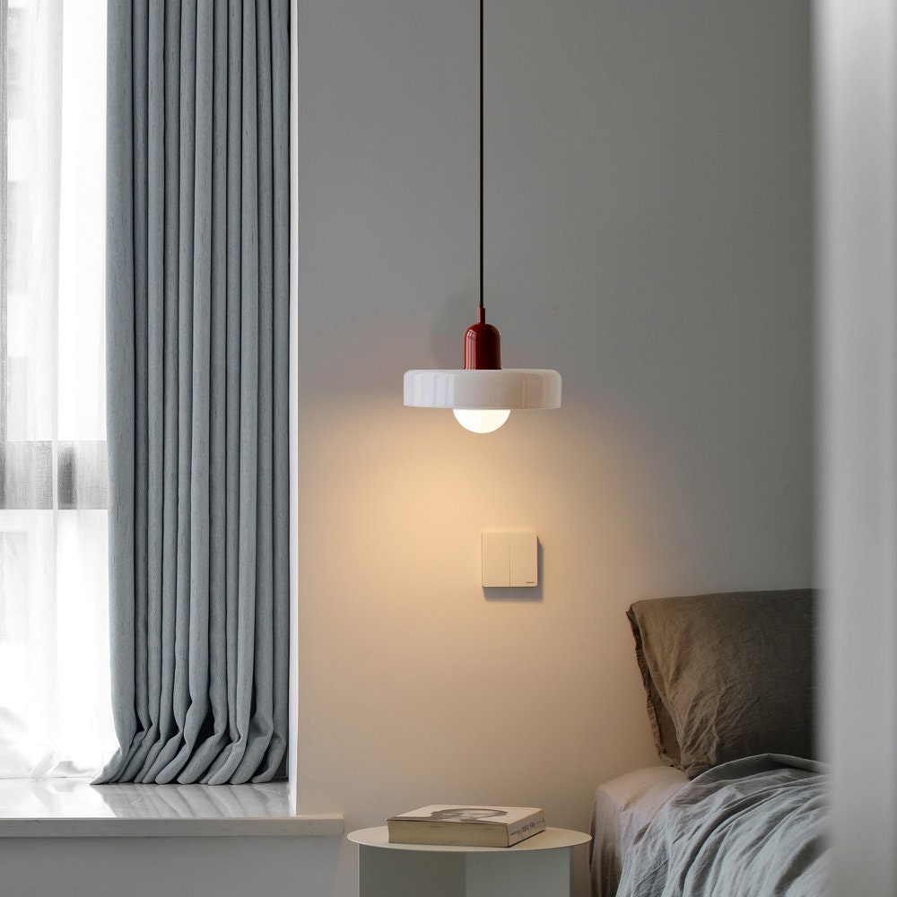 Suspension Bauhaus en Verre - Un Mélange Parfait de Créativité et de Design Moderne