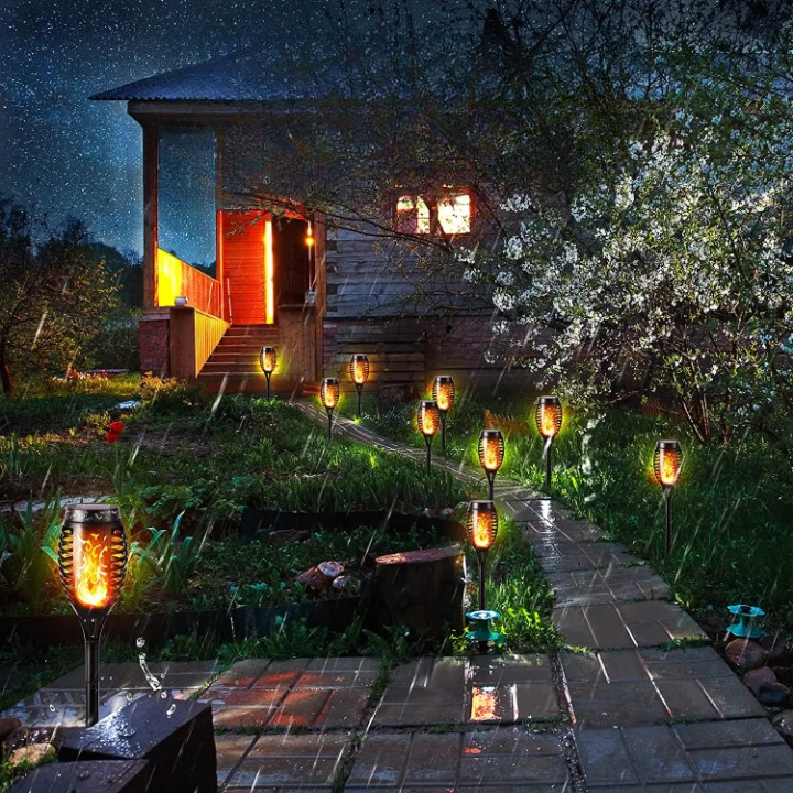 Lampadaire LED Étanche à Énergie Solaire en Forme de Torche