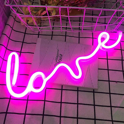 Lampe de chevet Néon LOVE  LampesDeChevet Rose 2 