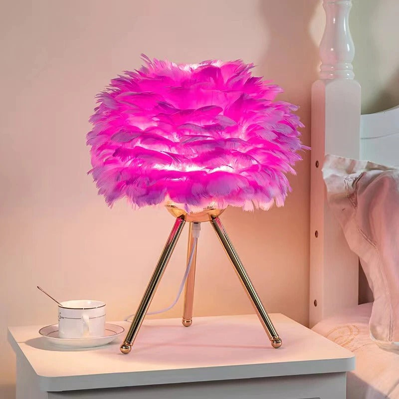 Lampe de chevet Plumes de Cygne  LampesDeChevet Violette  