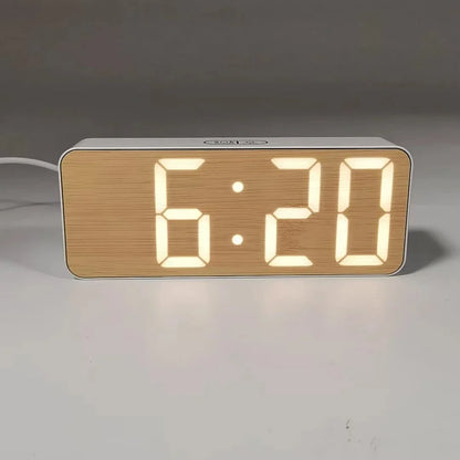 Réveil digital en bois