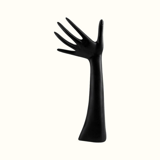 Main présentoir bijoux