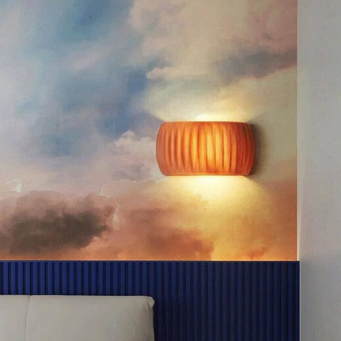 Applique Murale Scandinave en Résine - Éclairage Design avec Texture Ribblée