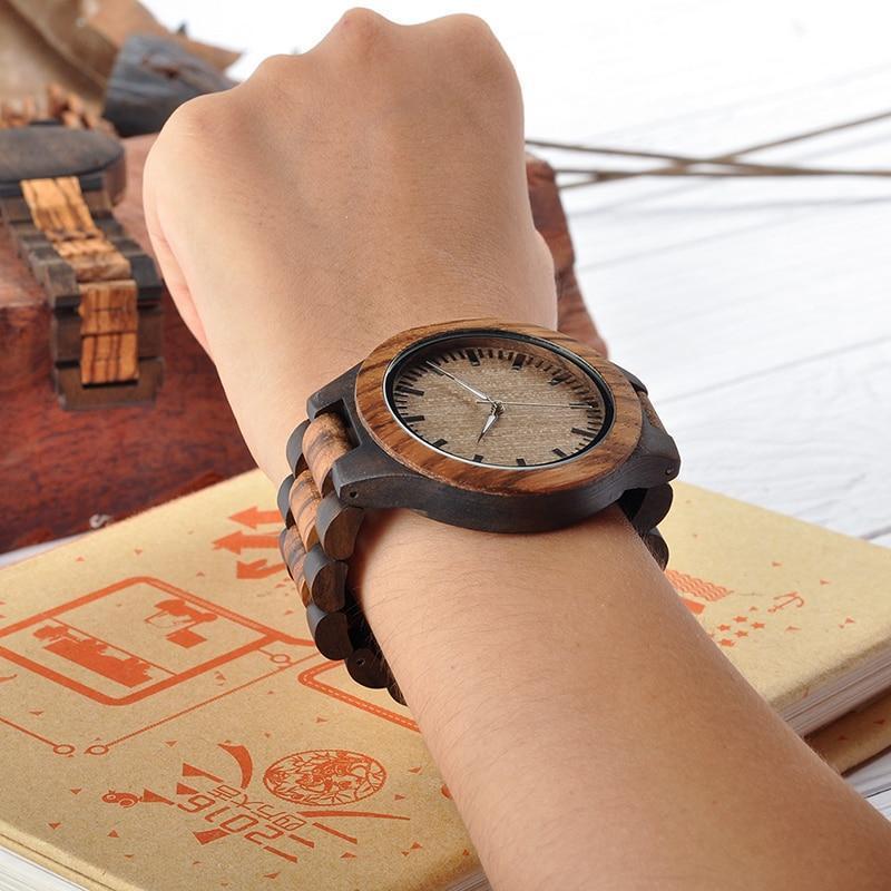 Montre en bois personnalisable texte