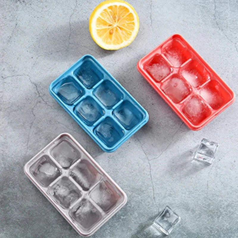 3 Bacs à glaçons de 6 compartiments en plastique avec couvercle