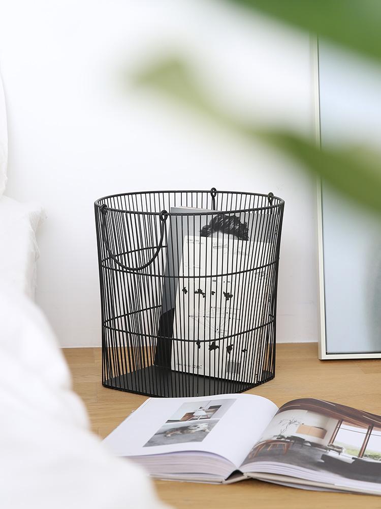 Panier à Linge Design Carré en Métal Captio