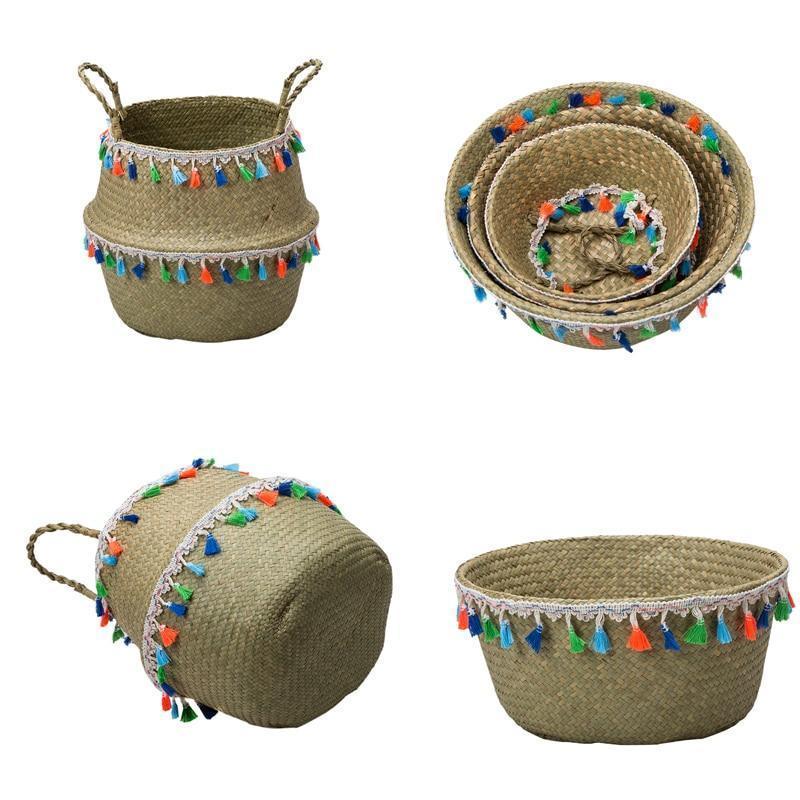 Panier à Linge Design en Jonc avec Pompons colorés