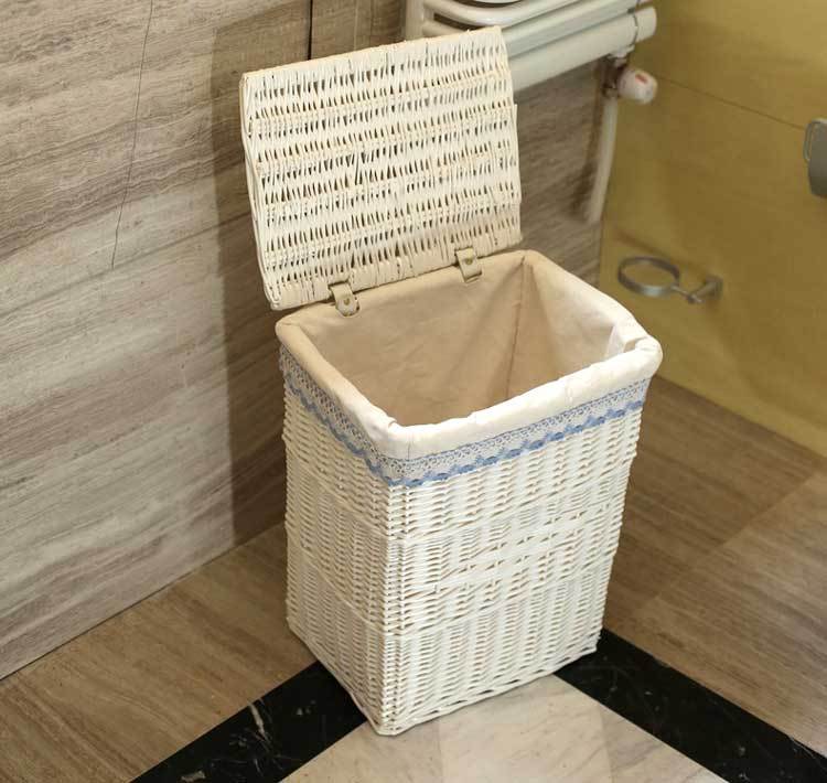 Panier à Linge en Rotin Blanc Rétro