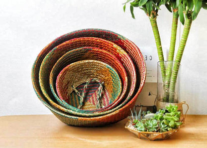 Panier à Linge Jonc de Mer Vert et Rouge