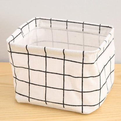 petit panier de rangement à carreaux