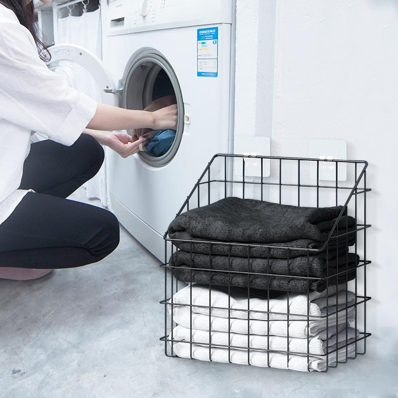 Panier à Linge Suspendu en Métal