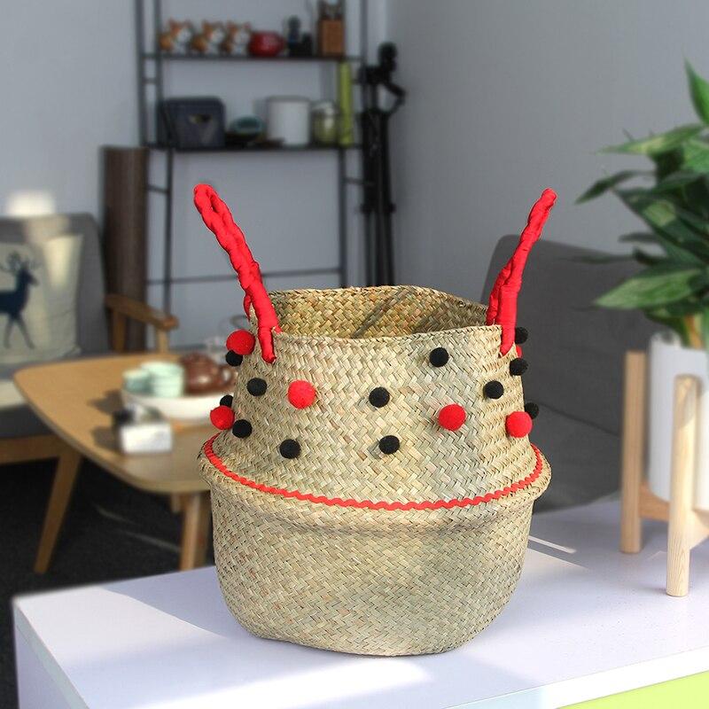 Panier Rond avec Pompons Rouge et Noir