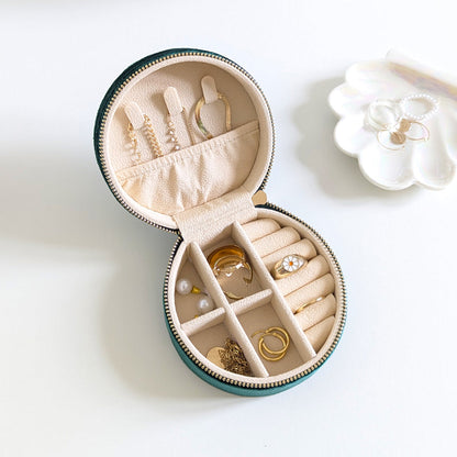 Petite trousse à bijoux ronde en velours
