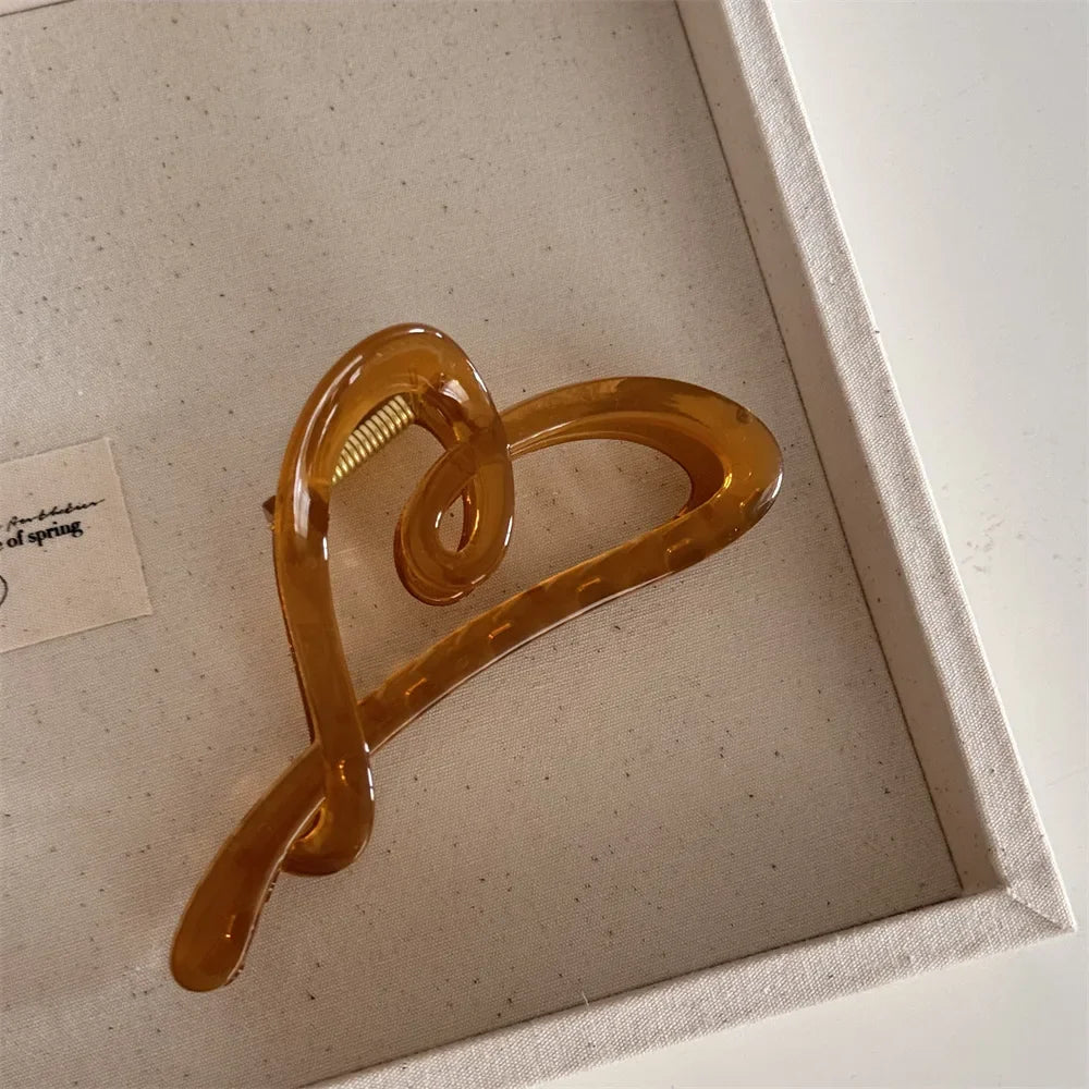 Pince à cheveux cœur éclatant