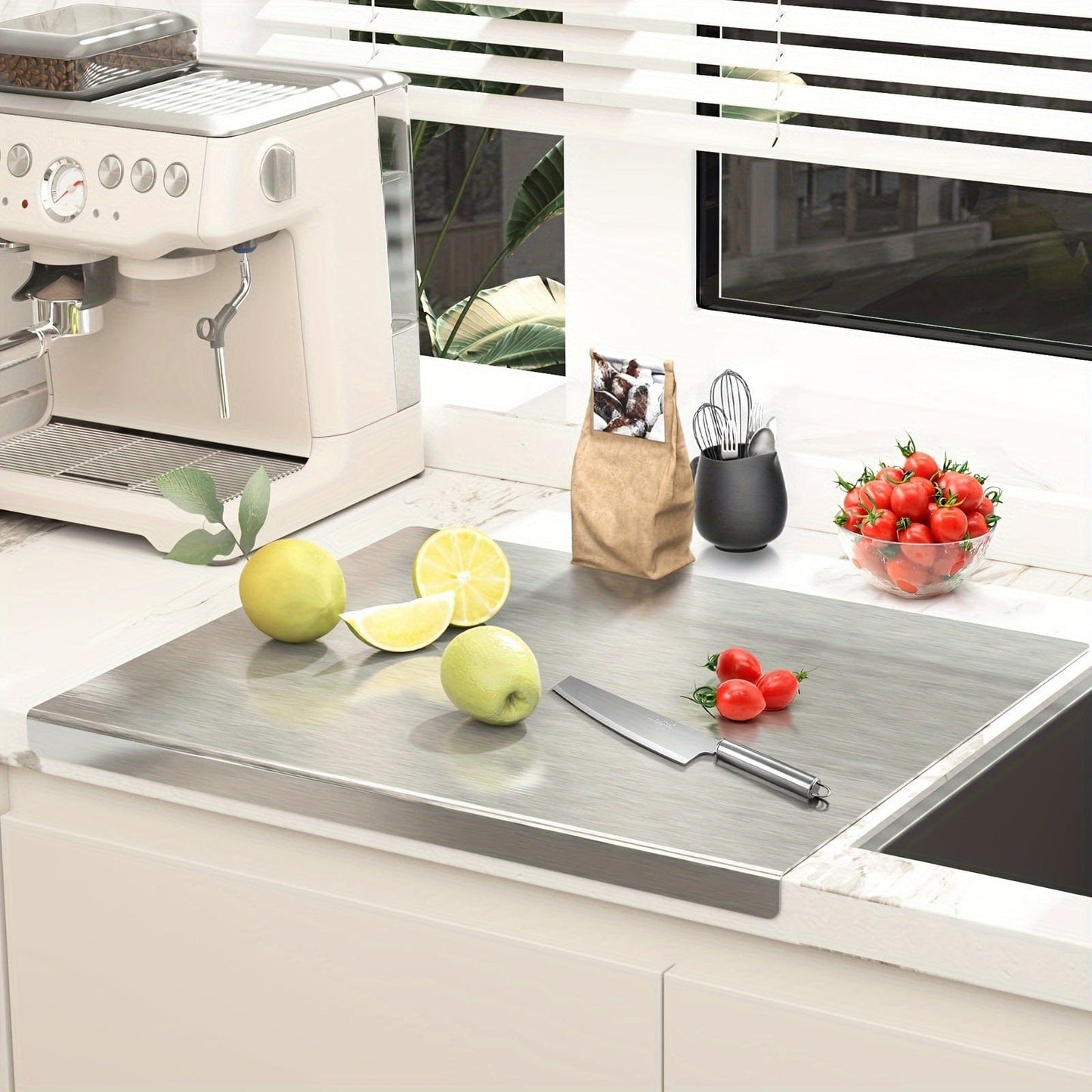 Planche à Découper en Inox - Antidérapante avec Bord de Protection