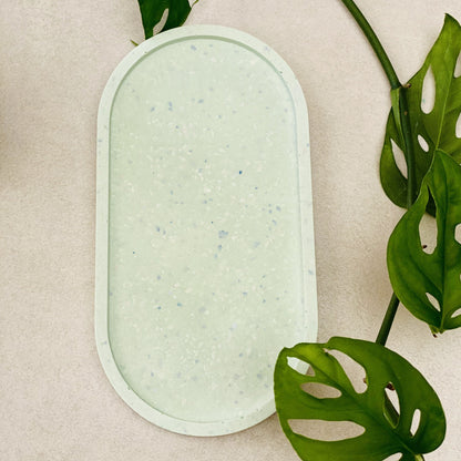 Plateau bijoux ovale terrazzo en jesmonite