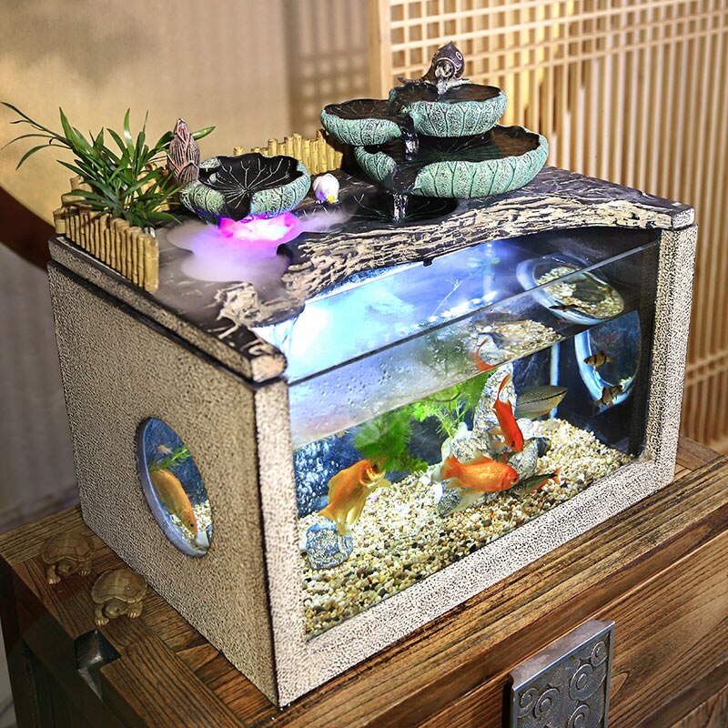 Fontaine avec aquarium à poisson