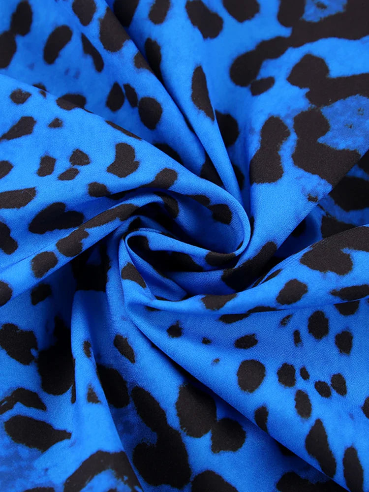 Pyjama En Satin Bleu Imprimé Léopard Pour Femme "Éclat de Soir"