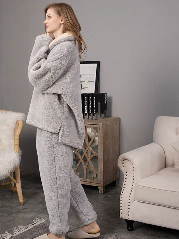 Pyjama Pour Femme en Polaire Grise "Flocon de Douceur"