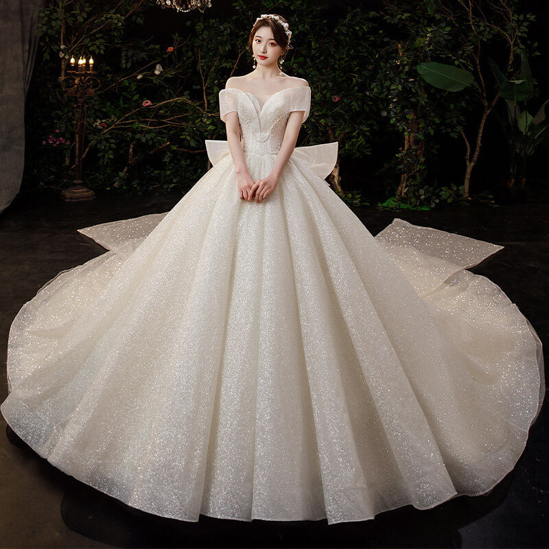 Robe de mariee de princesse volumineuse