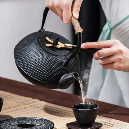 Théière en Fonte à Induction Style Granulé