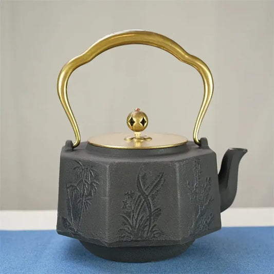 Théière Japonaise en Fonte